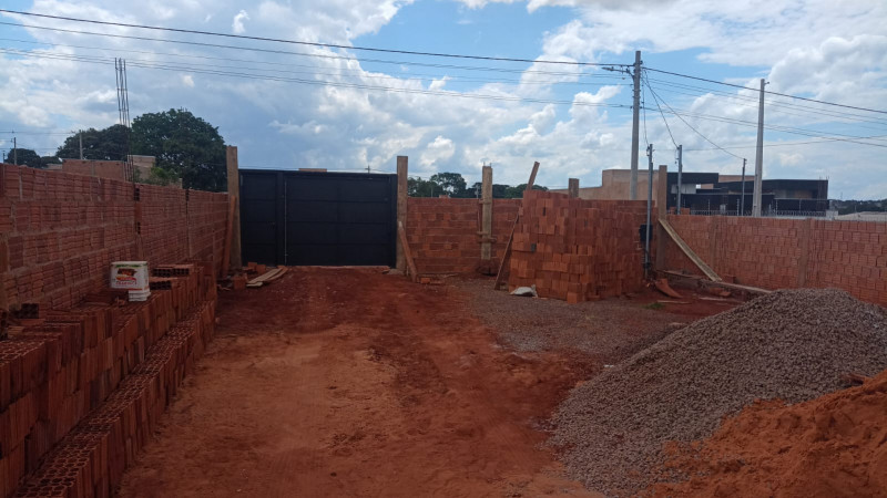 Terreno à venda Moreninha com 30m² e 1 quarto por R$ 200.000 - 2033963662-whatsapp-image-2023-04-18-at-18.jpeg