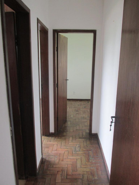 Casa à venda Universitário com 413m² e 4 quartos por R$ 930.000 - 418957241-corrdorap3.jpeg