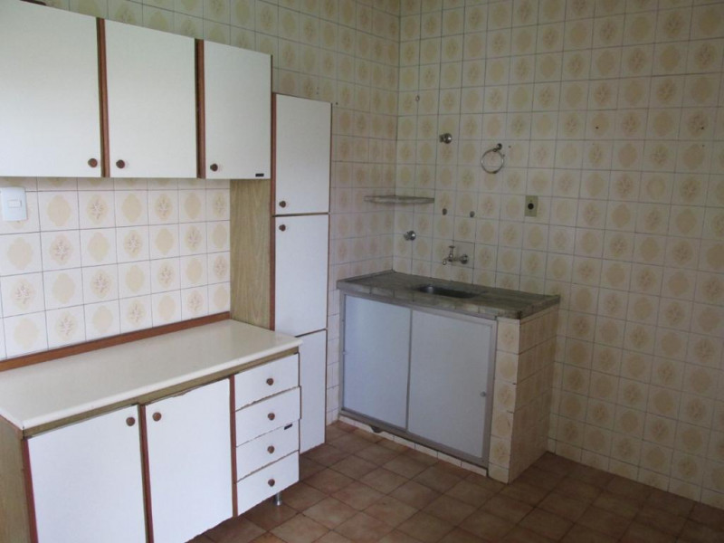 Casa à venda Universitário com 413m² e 4 quartos por R$ 930.000 - 715384120-cozinhaap3.jpeg