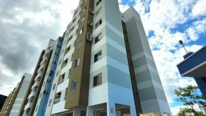 Apartamento à venda Centro com 62m² e 2 quartos por R$ 350.000 - 1920796607-predio.jpg