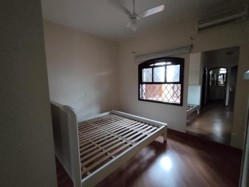 Casa à venda Jardim Dom Bosco com 295m² e 4 quartos por R$ 1.500.000 - 1203016196-quarto.jpeg