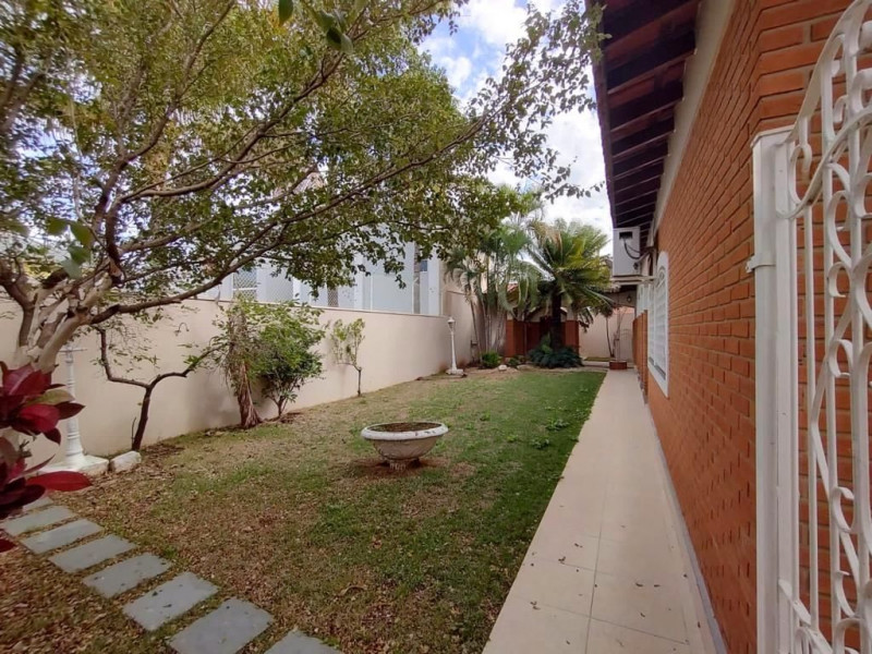 Casa à venda Jardim Dom Bosco com 295m² e 4 quartos por R$ 1.500.000 - 928648494-frente.jpeg