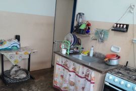 Casa à venda Jardim Joaquim Procópio de Araújo Ferraz com 222m² - 2 dormitórios -  vagas - R$ 190.000 - 1950436200-img-20230119-wa0004.jpg