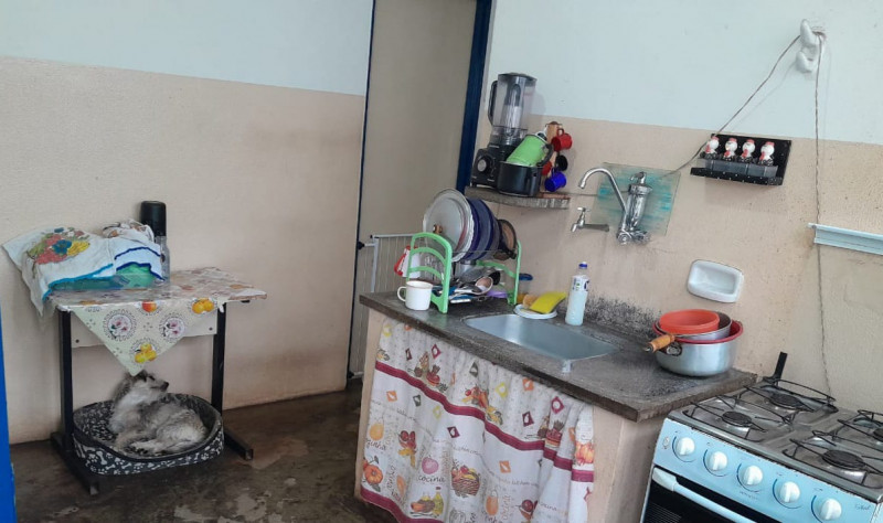 Casa à venda Jardim Joaquim Procópio de Araújo Ferraz com 222m² e 2 quartos por R$ 190.000 - 1950436200-img-20230119-wa0004.jpg