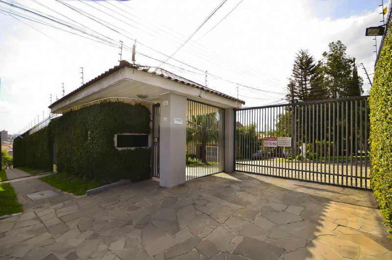 Casa de condomínio à venda Santa Candida com 207m² e 4 quartos por R$ 750.000 - 2116028499-foto-28-de-casa-de-condominio-com-4-quartos-a-venda-207m-em-santa-candida-curitiba.jpg