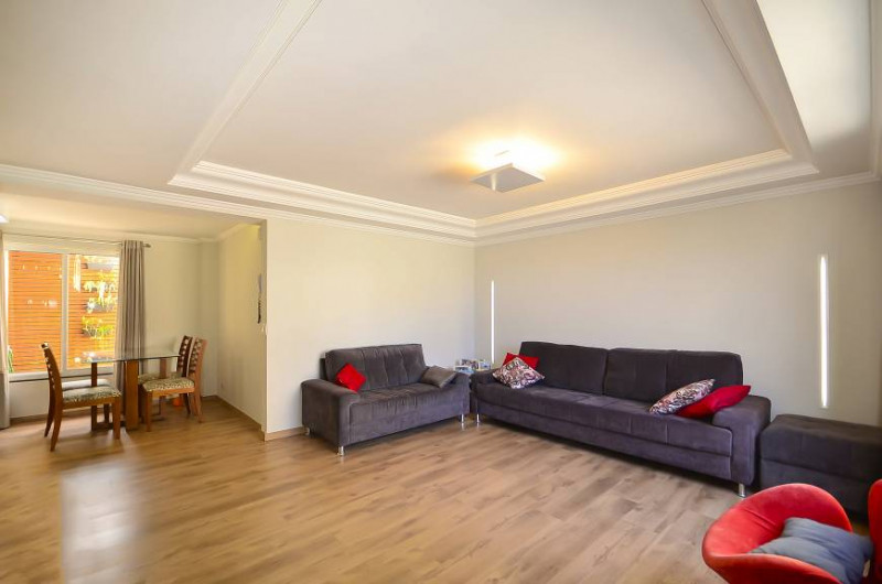 Casa de condomínio à venda Santa Candida com 207m² e 4 quartos por R$ 750.000 - 57633222-foto-30-de-casa-de-condominio-com-4-quartos-a-venda-207m-em-santa-candida-curitiba.jpg