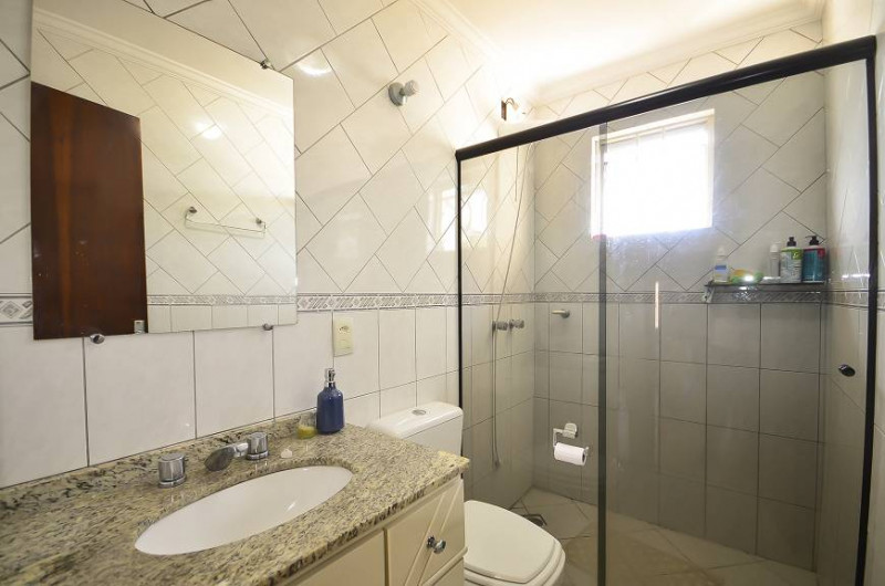 Casa de condomínio à venda Santa Candida com 207m² e 4 quartos por R$ 750.000 - 649435941-foto-14-de-casa-de-condominio-com-4-quartos-a-venda-207m-em-santa-candida-curitiba.jpg