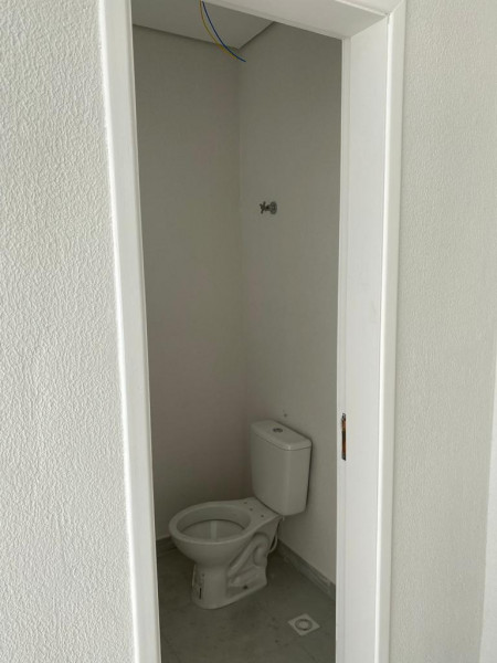 Apartamento à venda Parque Oratório com 50m² e 2 quartos por R$ 300.000 - 707438148-wc-cobertura.jpeg