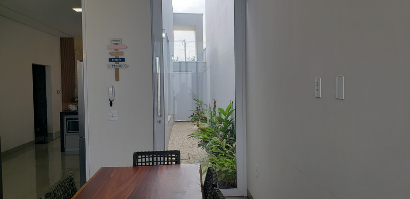 Casa à venda Jardim América com 403m² e 3 quartos por R$ 1.300.000 - 182341981-corredor-areagurmente.jpg