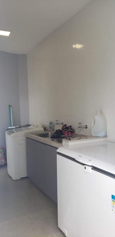 Casa à venda Jardim América com 403m² e 3 quartos por R$ 1.300.000 - 1968440886-lavanderia1.jpg