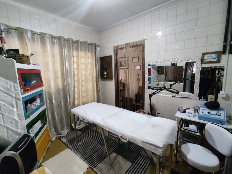 Casa à venda Centro com 390m² e 5 quartos por R$ 1.350.000 - 1749437904-vista-sala-estetica-com-recepcao-independente.jpeg