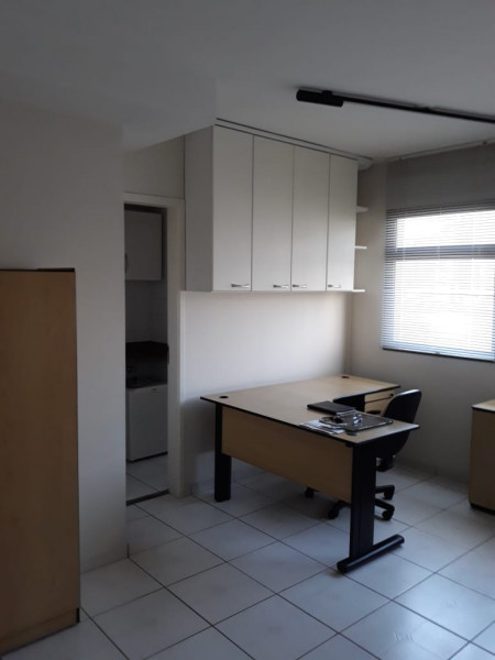 Comercial à venda Bosque da Saúde com 26m² e 1 quarto por R$ 187.000 - 2071704782-sala1.jpg