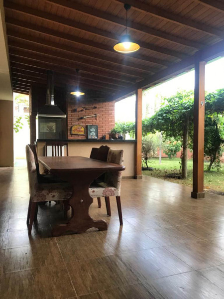 Casa à venda Conjunto Centauro com 236m² e 3 quartos por R$ 890.000 - 1115223297-churrasqueira.jpg