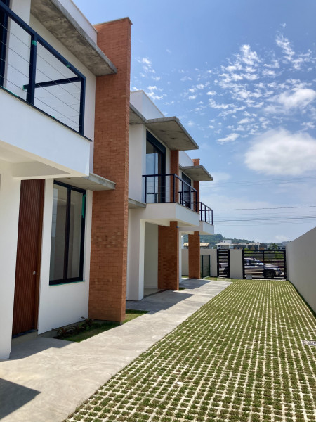 Casa à venda Campeche Central com 149m² e 3 quartos por R$ 850.000 - 1096733835-280cf47a-badd-417a-b8de-1dcffd9071d3.jpeg