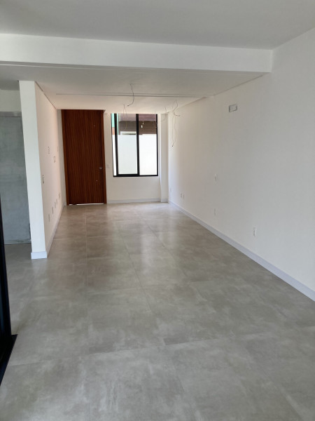 Casa à venda Campeche Central com 149m² e 3 quartos por R$ 850.000 - 1571681057-ef78c235-c298-417d-a76b-92f8aea65e35.jpeg