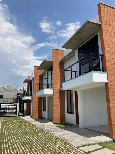 Casa à venda Campeche Central com 149m² e 3 quartos por R$ 850.000 - 1897421999-18a7ca33-0d3b-43fc-985c-909ca702a6c2.jpeg