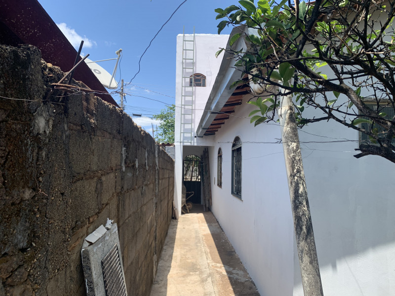 Casa à venda Valparaizo I com 264m² e 7 quartos por R$ 400.000 - 1758447483-img-0055.jpeg