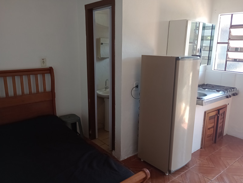 Casa à venda Centro com 405m² e 5 quartos por R$ 980.000 - 1788482231-img-20230323-134440309-mfnr.jpg