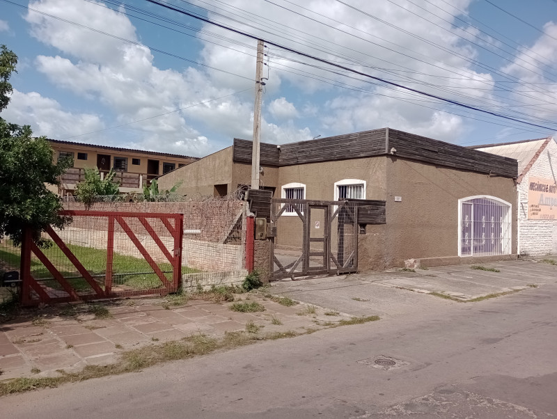 Casa à venda Centro com 405m² e 5 quartos por R$ 980.000 - 2145617868-img-20230419-120048275-mfnr.jpg