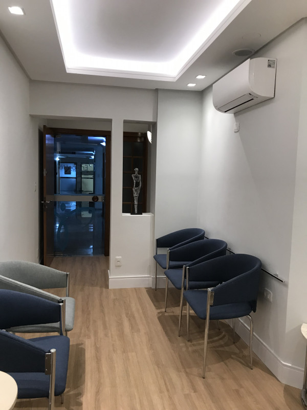 Comercial à venda Madureira com 70m² e 1 quarto por R$ 300.000 - 1672725164-4b40a2d3-1cb8-4c6a-9f26-e6145e833cc8.jpeg