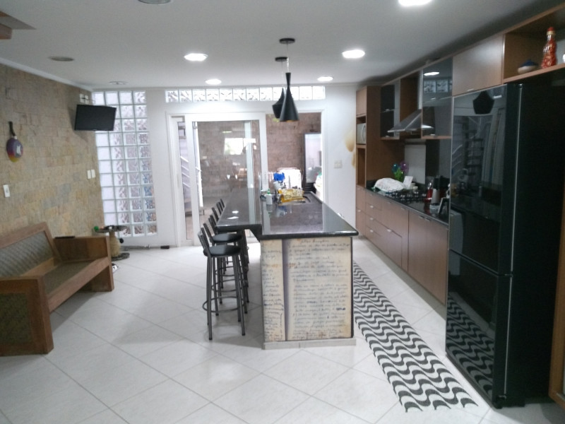 Casa à venda Vl. Vera com 240m² e 4 quartos por R$ 990.000 - 1865370298-img-20171207-174054486.jpg