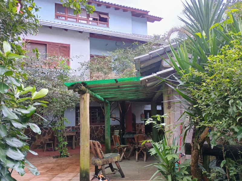 Casa à venda São Lucas com 275m² e 3 quartos por R$ 650.000 - gndsjfx2vtfk7vbrolkqfpcg.jpeg