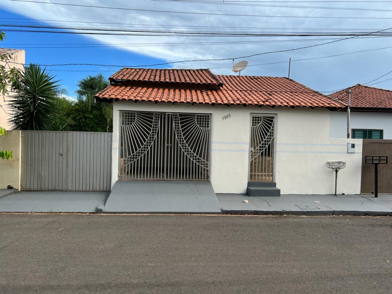 Casa à venda Centro com 97m² e 3 quartos por R$ 240.000 - 1419474269-ed130c38-bd92-46ed-8e6b-091a08f1087b.jpeg
