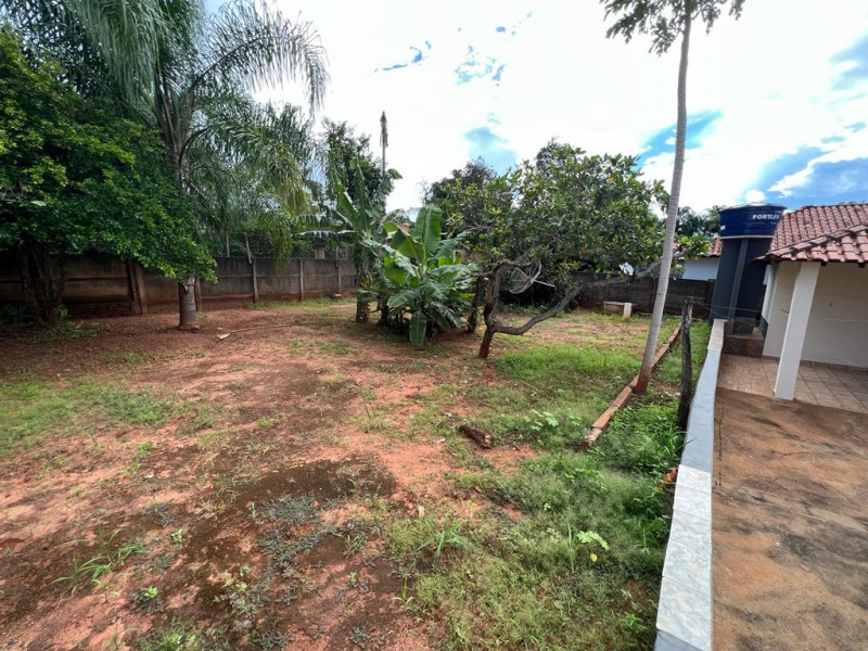 Casa à venda Centro com 97m² e 3 quartos por R$ 240.000 - 2095143372-cfaffee4-1b1b-4b9d-9059-4c943ceea02e.jpeg