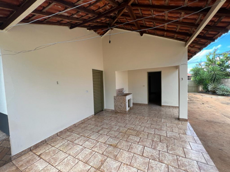 Casa à venda Centro com 97m² e 3 quartos por R$ 240.000 - 31711230-34955b55-86c1-40ea-85fd-b3c398a9119c.jpeg