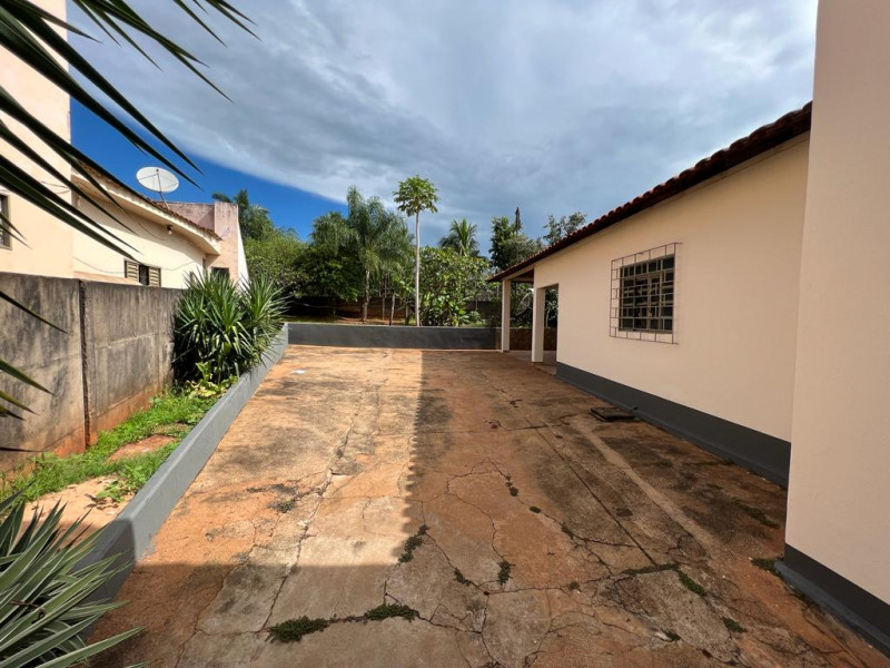 Casa à venda Centro com 97m² e 3 quartos por R$ 240.000 - 598635685-3261a8ef-6acc-450b-868d-b85437bbc9f1.jpeg