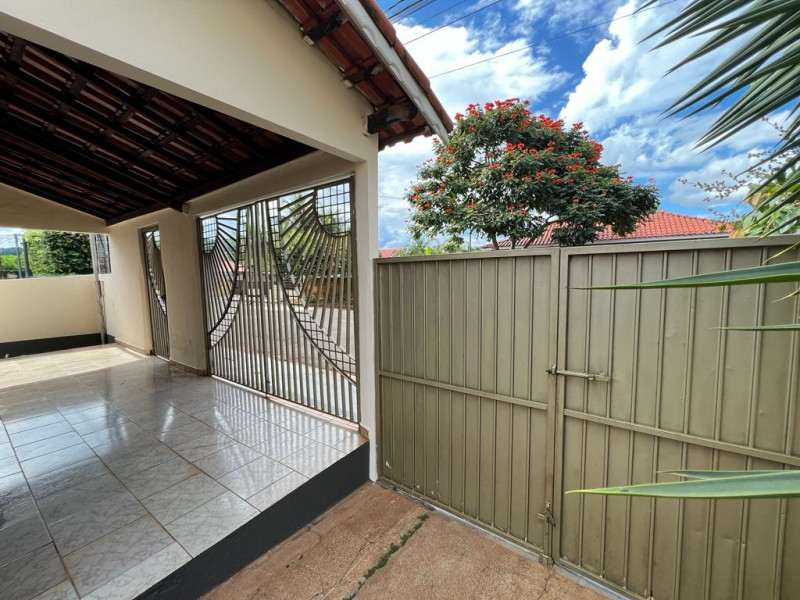 Casa à venda Centro com 97m² e 3 quartos por R$ 240.000 - 956216100-ed54c6ad-358e-4d86-bf51-a60ed5faa43a.jpeg