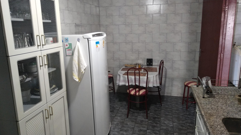 Casa à venda Vila São Joaquim com 174m² e 4 quartos por R$ 370.000 - 1681902128-cozinha-3.jpg