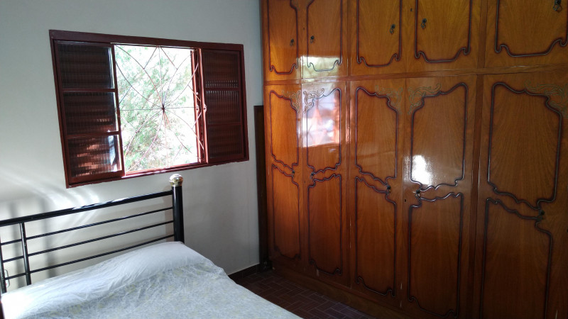 Casa à venda Vila São Joaquim com 174m² e 4 quartos por R$ 370.000 - 637816893-quarto-da-frente.jpg
