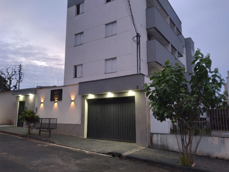 Apartamento à venda Santa Mônica com 67m² e 2 quartos por R$ 300.000 - 1010208188-20230319-183102.jpg