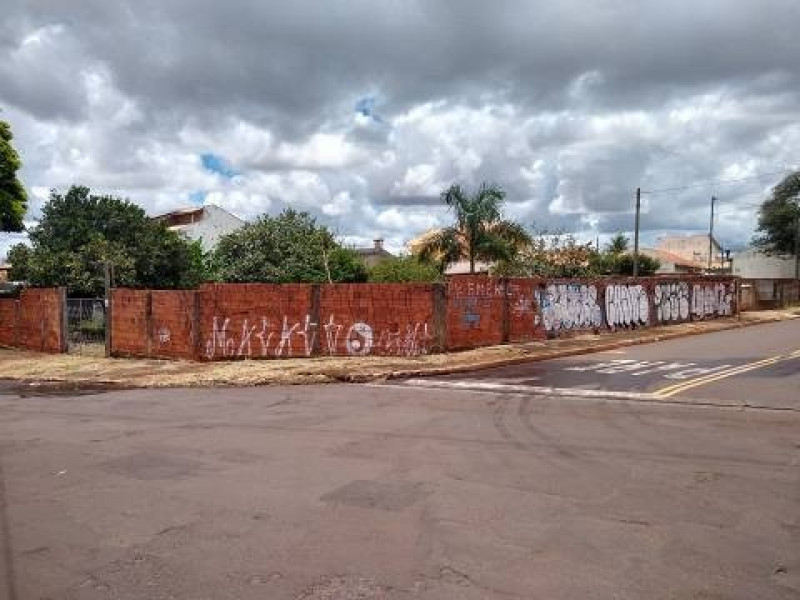 Terreno à venda Vila Planalto com 355m² e 1 quarto por R$ 450.000 - 133152804-501311158897257.jpg