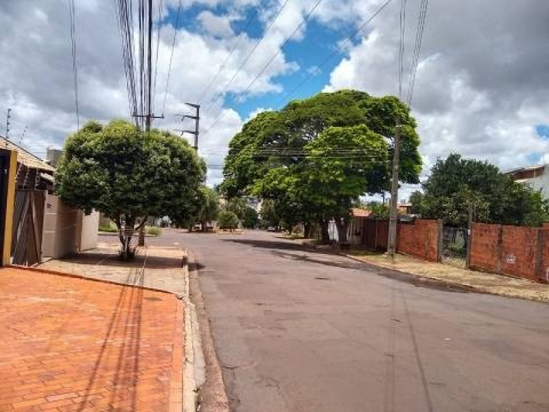 Terreno à venda Vila Planalto com 355m² e 1 quarto por R$ 450.000 - 1485905585-506390878833845.jpg
