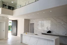 Casa de condomínio à venda Alphaville Nova Esplanada com 310m² - 4 dormitórios -  vagas - R$ 2.900.000 - 1299034834-img-20230331-wa0050.jpg