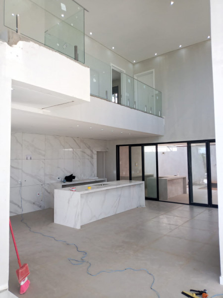 Casa de condomínio à venda Alphaville Nova Esplanada com 310m² e 4 quartos por R$ 2.900.000 - 1810683095-img-20230331-wa0069.jpg