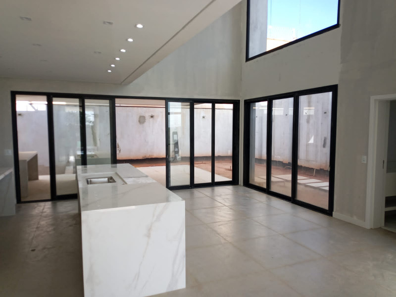 Casa de condomínio à venda Alphaville Nova Esplanada com 310m² e 4 quartos por R$ 2.900.000 - 81403913-img-20230331-wa0056.jpg