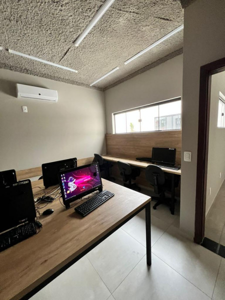 Comercial para alugar Centro com 15m² e 1 quarto por R$ 1.100 - 407566303-8220777a-f98f-4dbe-b9d1-8b6a19b2eb66.jpeg