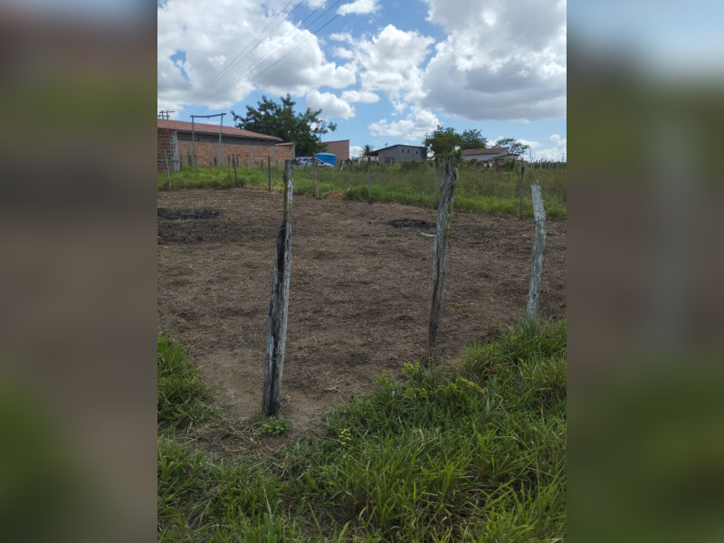 Terreno à venda Centro com 200m² e 1 quarto por R$ 30.000 - img-20230406-wa0013.jpg