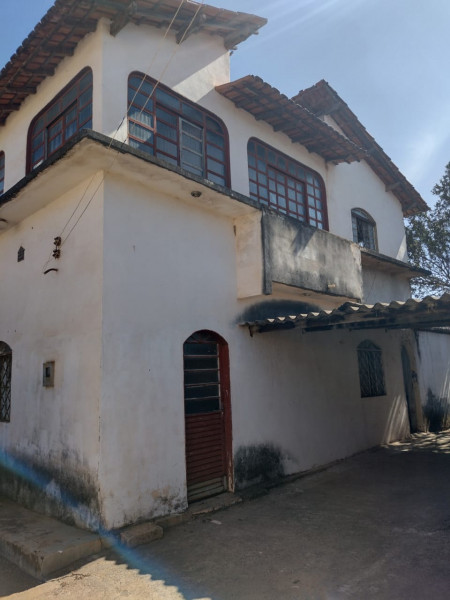Casa à venda Setor Tradicional  com 200m² e 3 quartos por R$ 160.000 - 686796505-img-20230424-wa0024.jpg