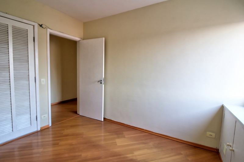 Apartamento à venda Planalto Paulista com 80m² e 2 quartos por R$ 500.000 - 953360349-15-quarto-do-meio.jpg