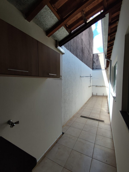 Casa à venda Residencial Furlan com 250m² e 2 quartos por R$ 560.000 - 1060716291-1e954843-cc49-449e-b28a-4468095268d6.jpeg
