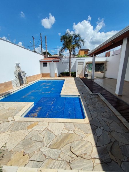 Casa à venda Residencial Furlan com 250m² e 2 quartos por R$ 560.000 - 1208733953-413b1e83-4de9-4992-b886-e308a0d7bd9b.jpeg