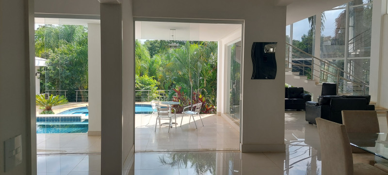 Casa de condomínio à venda Centro com 1000m² e 5 quartos por R$ 4.300.000 - 1179878191-vistas-sala-piscina.jpg