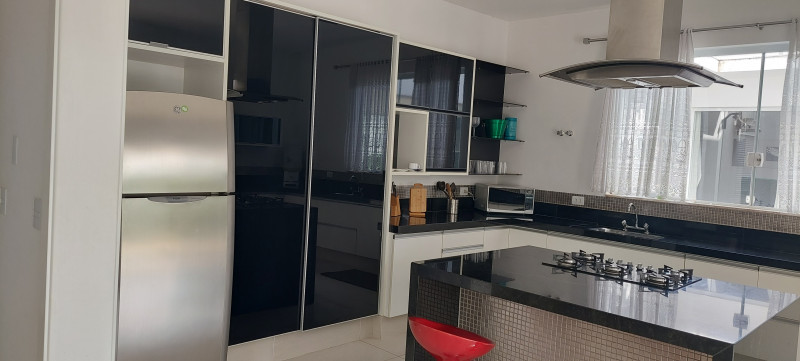 Casa de condomínio à venda Centro com 1000m² e 5 quartos por R$ 4.300.000 - 1704343885-cozinha-1.jpg