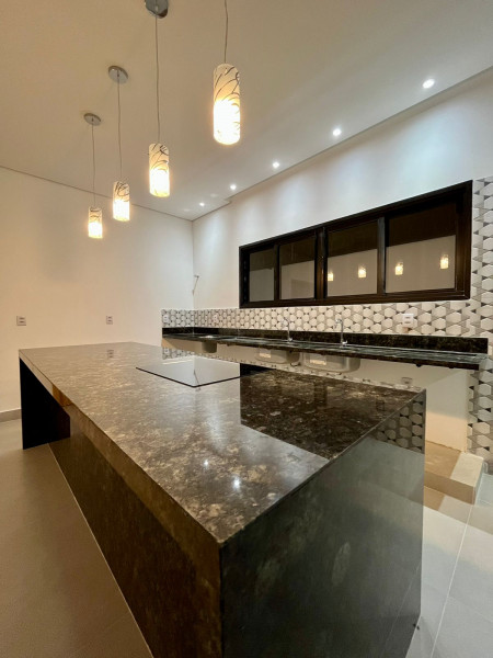 Casa à venda Caçari com 364m² e 4 quartos por R$ 2.800.000 - 214499015-img-20230209-wa0027.jpg