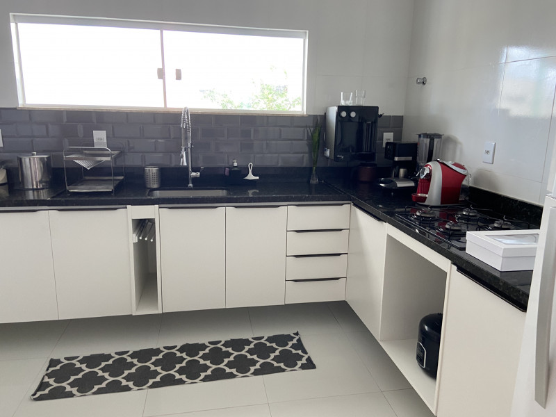 Casa à venda Vilas do Atlantico com 400m² e 4 quartos por R$ 1.450.000 - 1951966043-bd50bb73-ddaf-4f8f-896c-1e032e32d9c0.jpeg