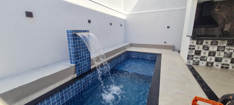 Casa de condomínio à venda Residencial Terras do Vale com 193m² e 3 quartos por R$ 1.100.000 - 375766237-piscina.jpg